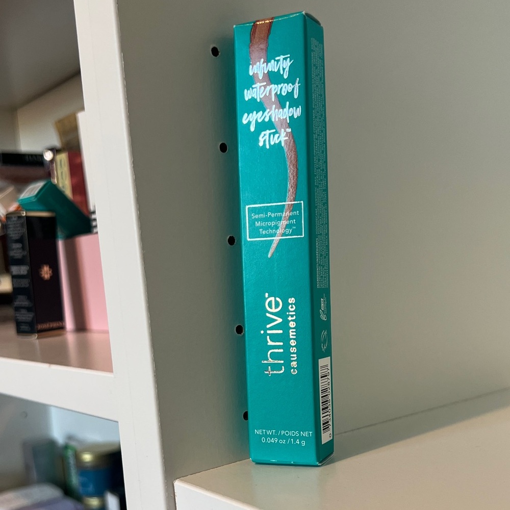 Thrive Causemetics : Infinity Waterproof Eyeshadow Stick